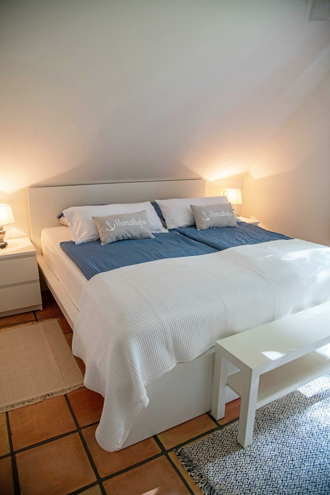 Ferienwohnung_kappeln_schlei_Schlafzimmer_1-1365x2048-1.jpg